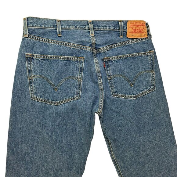 Vintage Levis 501 Button Fly Jeans Made In Guatemala 38 x 32 Light Blue Wash - Picture 10 of 16